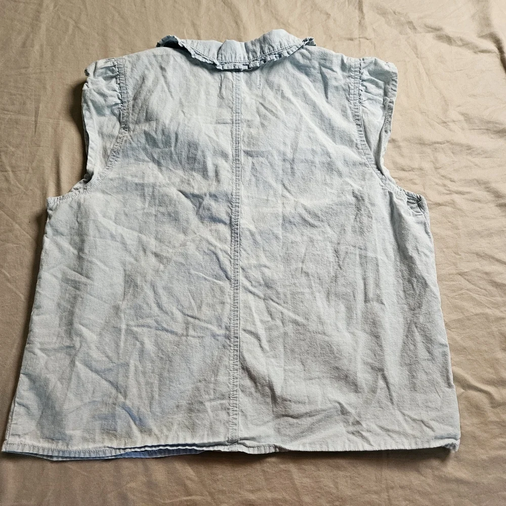 Madewell Women's Size 4 S Light Wash Chambray Denim Ruffle Collar Sleeveless Top - Picture 7 of 8